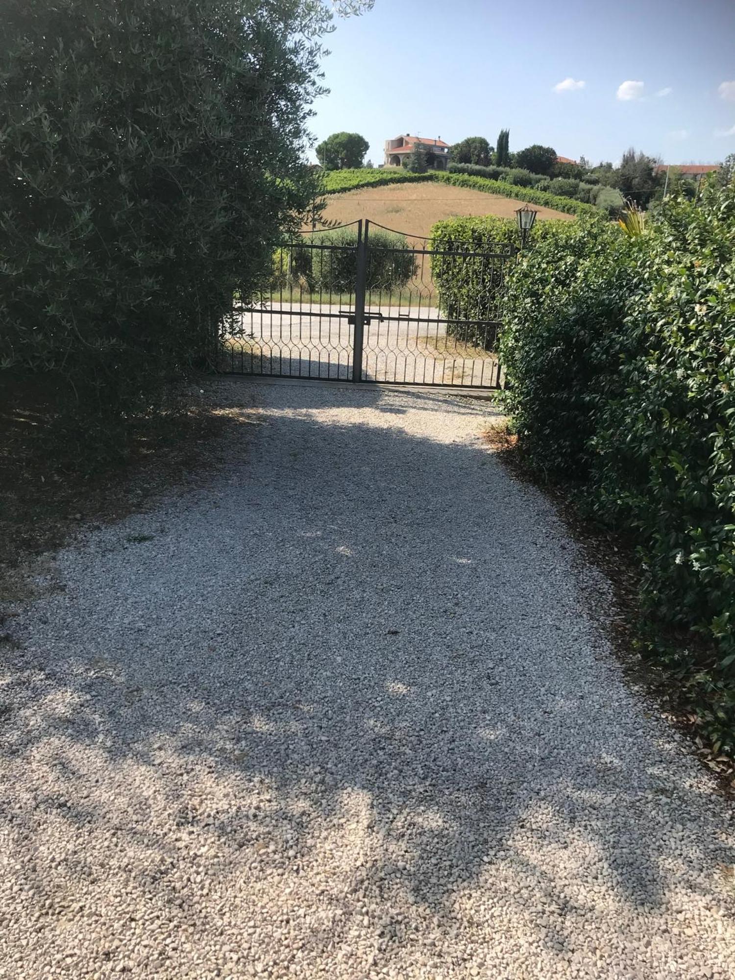 Agriturismo Cerquatonda Montalto delle Marche Buitenkant foto